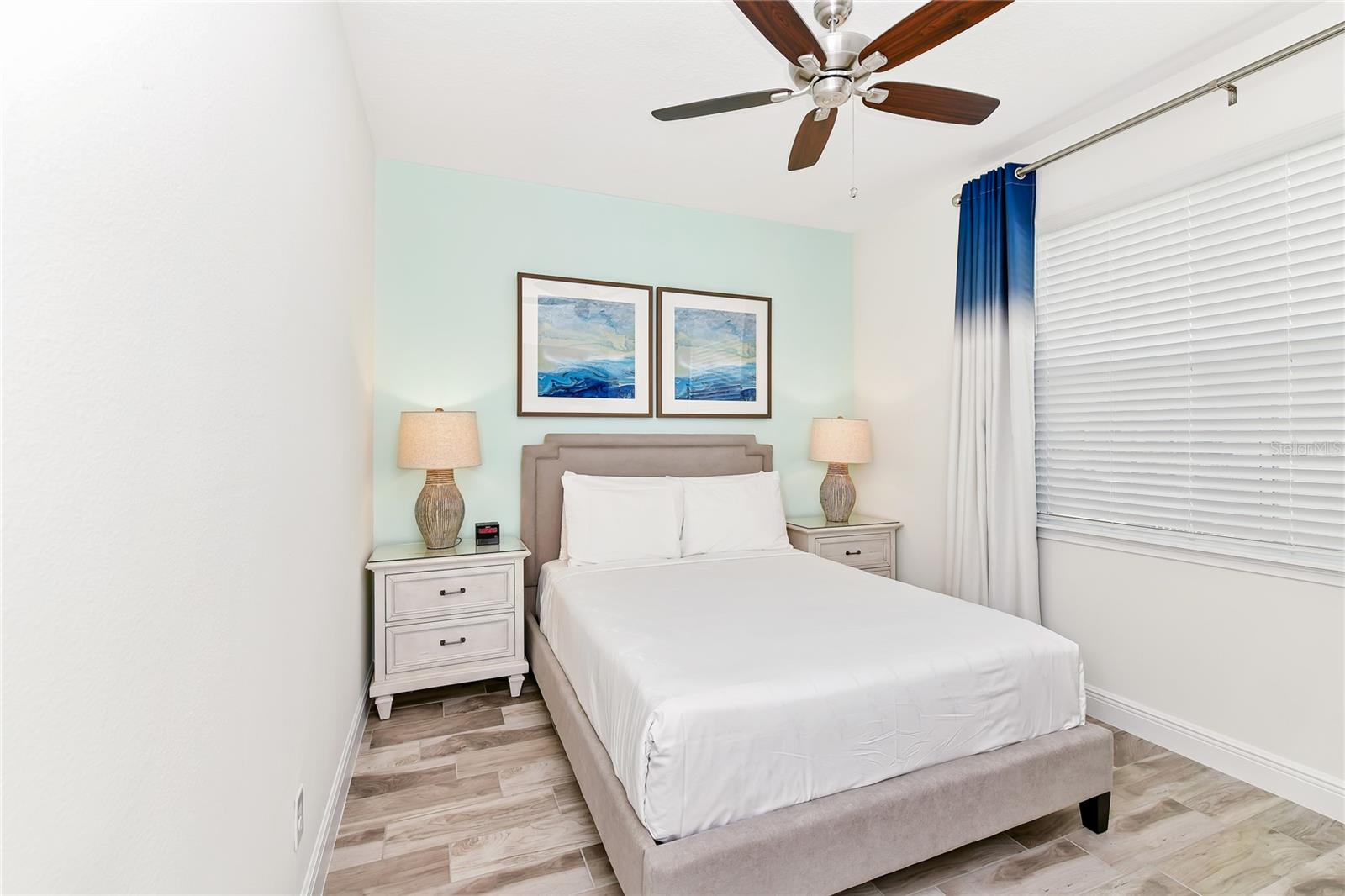 2956 ON THE ROCKS, KISSIMMEE, FL, 34747