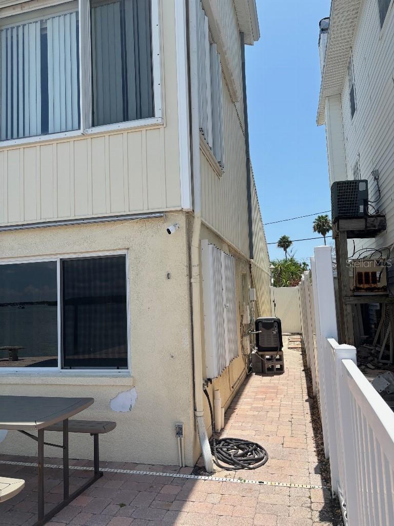 13111 BOCA CIEGA AVE, MADEIRA BEACH, FL, 33708