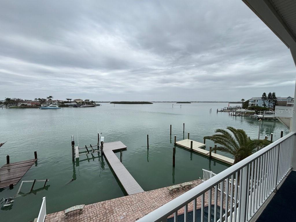 13111 BOCA CIEGA AVE, MADEIRA BEACH, FL, 33708