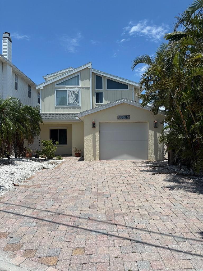 13111 BOCA CIEGA AVE, MADEIRA BEACH, FL, 33708