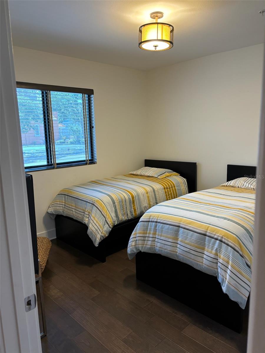 130 8TH ST N, ST PETERSBURG, FL, 33701