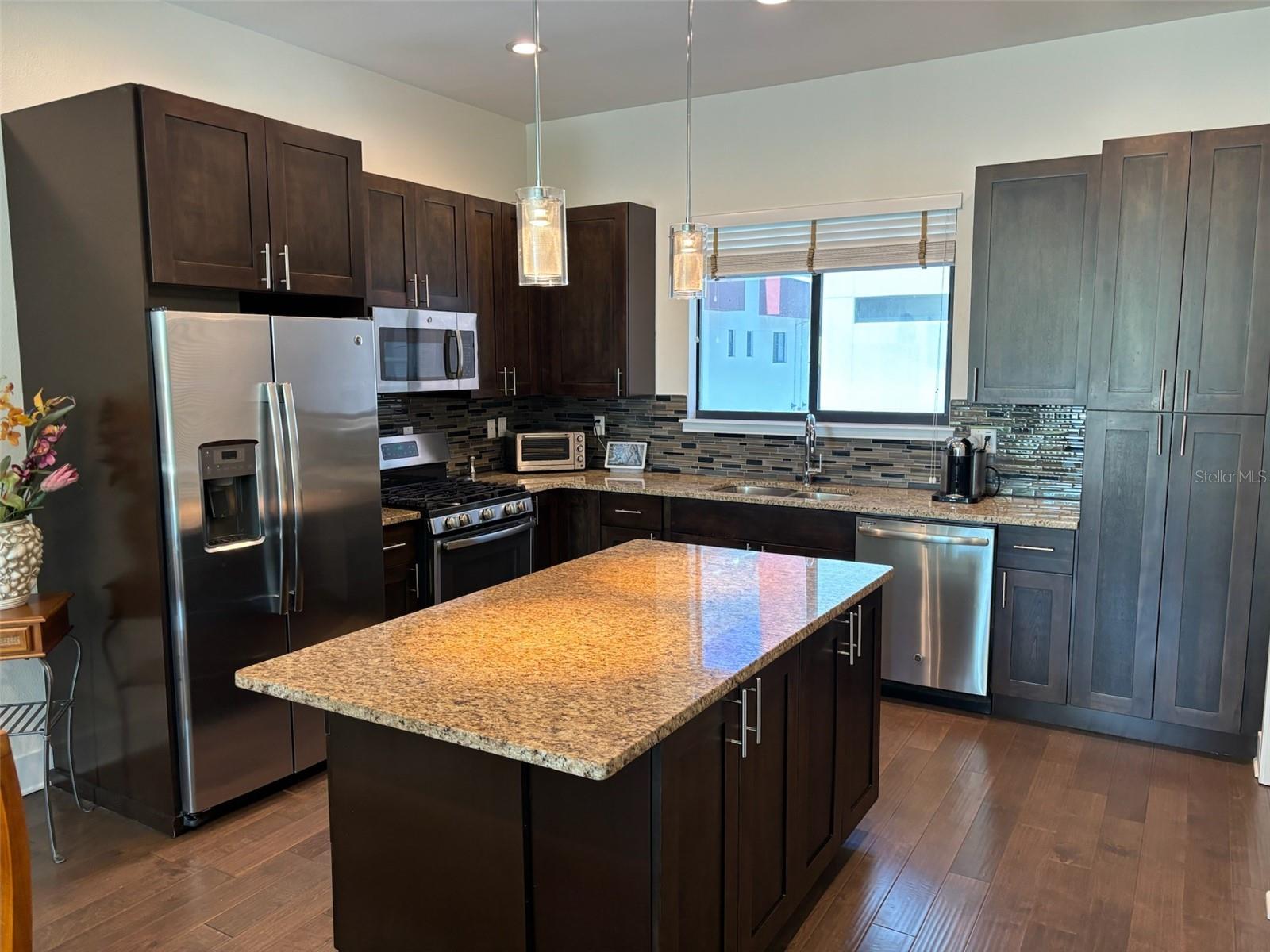 130 8TH ST N, ST PETERSBURG, FL, 33701