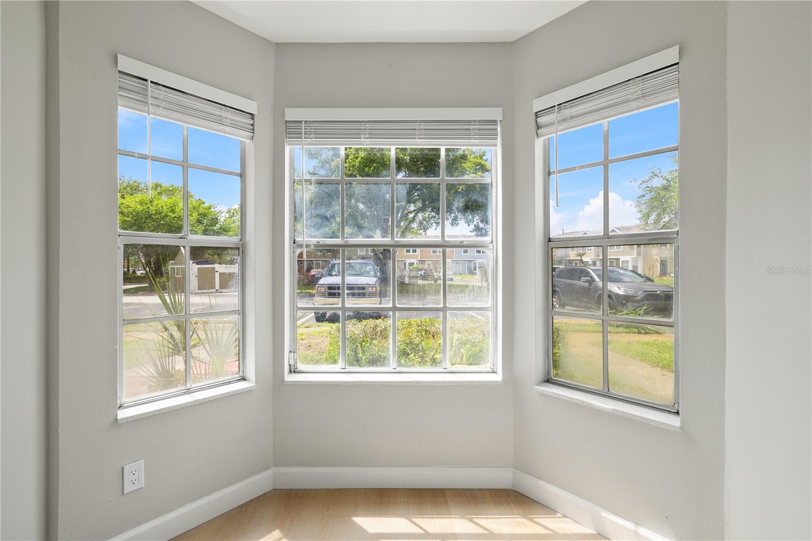 11757 WINDBOURNE CIR, ORLANDO, FL, 32837