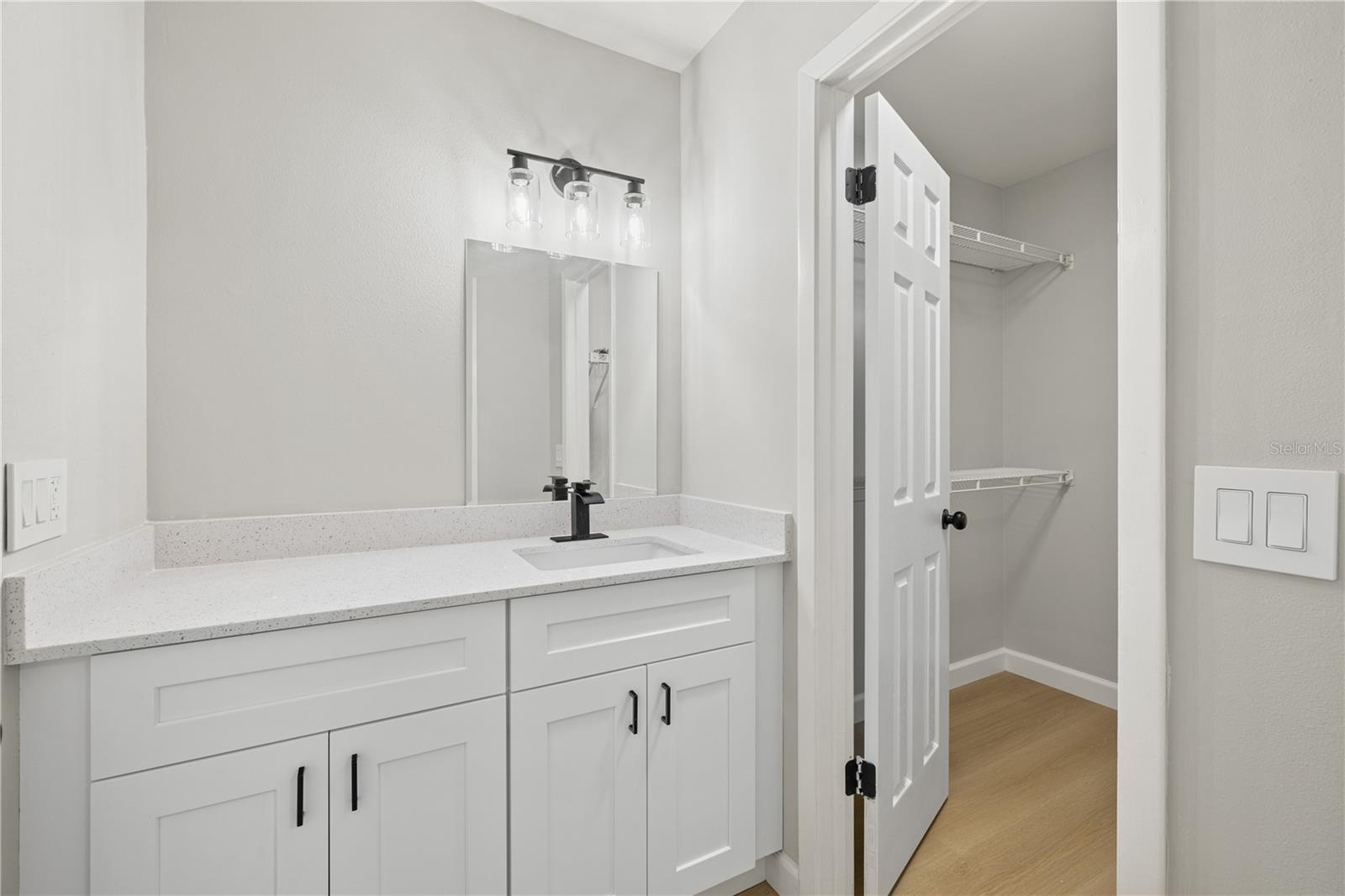 11757 WINDBOURNE CIR, ORLANDO, FL, 32837