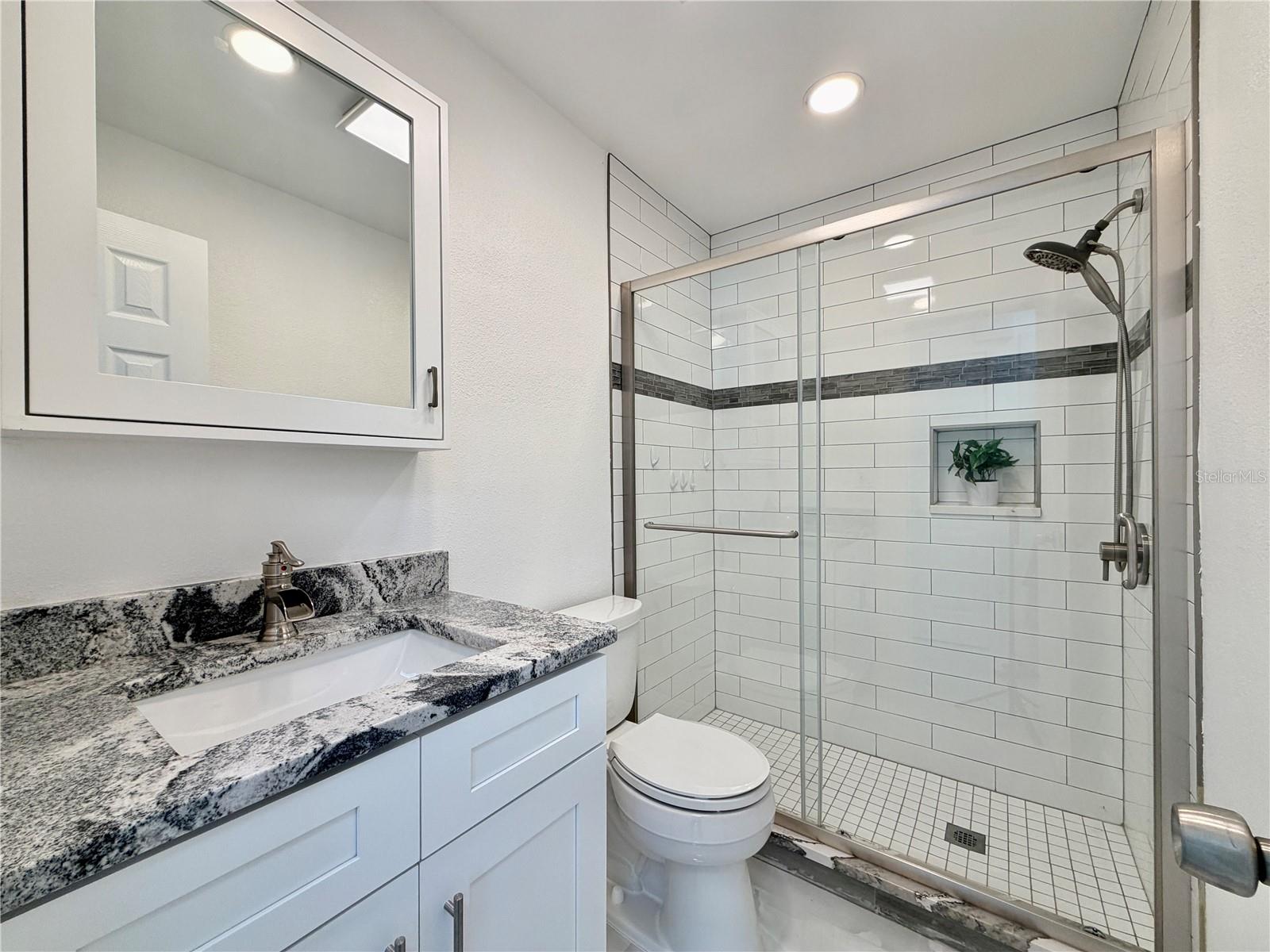 166 SW LINCOLN CIR N, ST PETERSBURG, FL, 33703