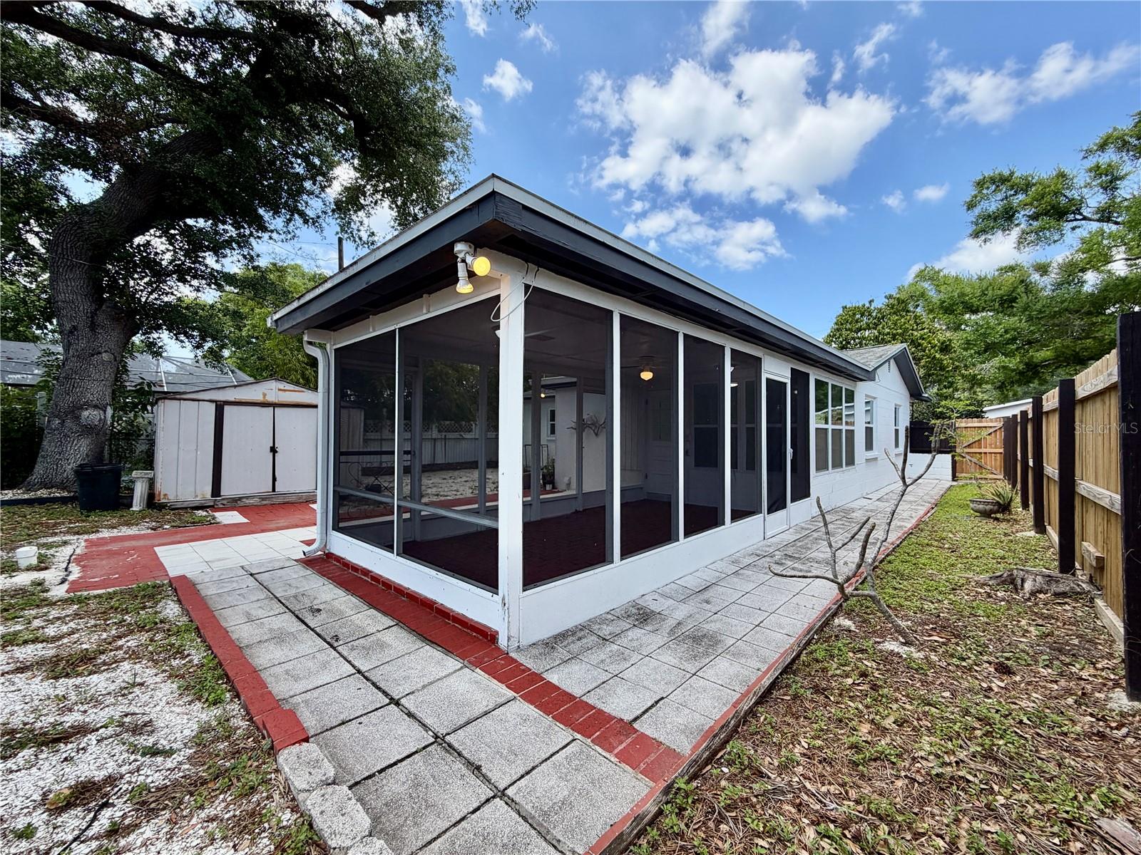 166 SW LINCOLN CIR N, ST PETERSBURG, FL, 33703