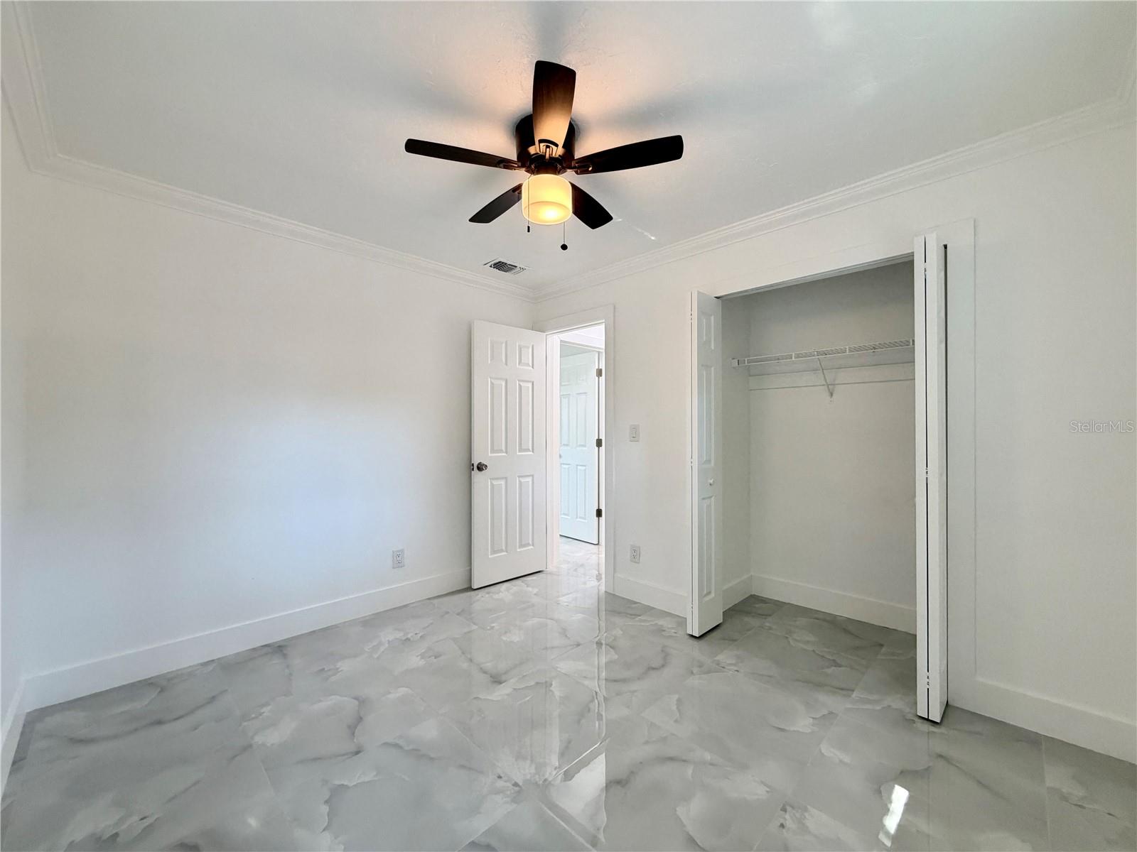 166 SW LINCOLN CIR N, ST PETERSBURG, FL, 33703