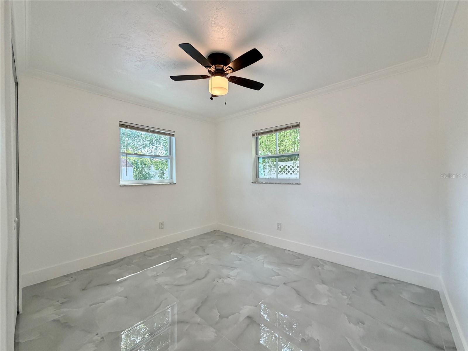 166 SW LINCOLN CIR N, ST PETERSBURG, FL, 33703