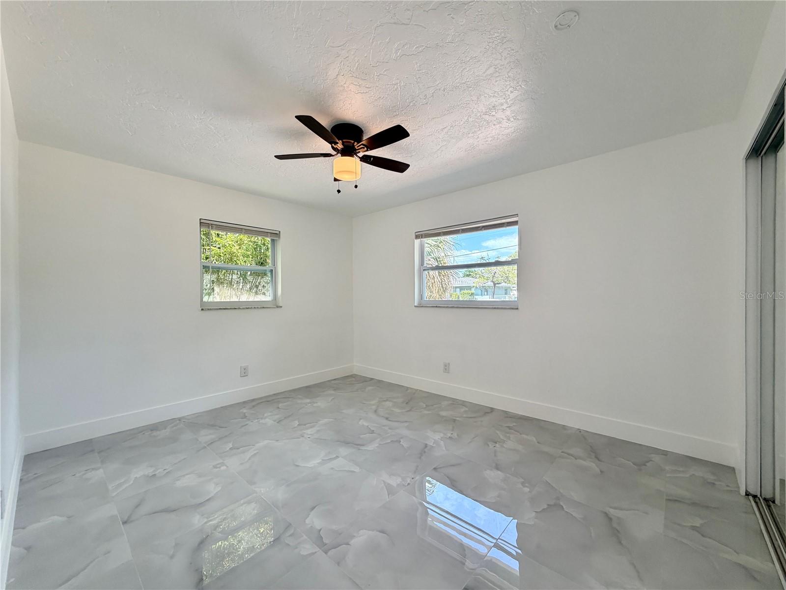 166 SW LINCOLN CIR N, ST PETERSBURG, FL, 33703