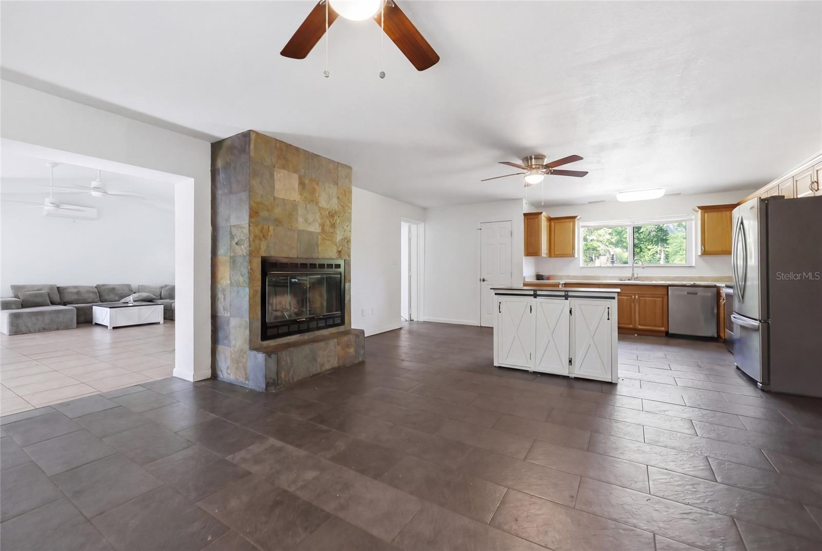 401 SE FALCON RD, BRANFORD, FL, 32008