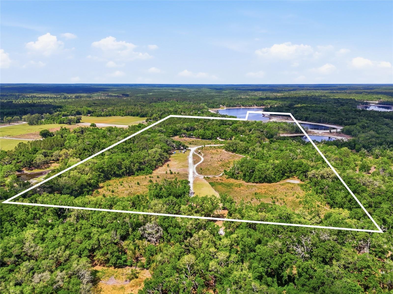 401 SE FALCON RD, BRANFORD, FL, 32008