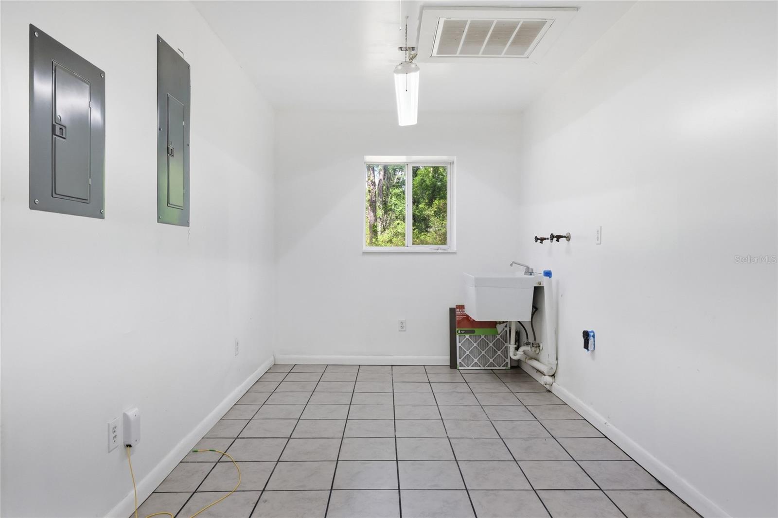 401 SE FALCON RD, BRANFORD, FL, 32008