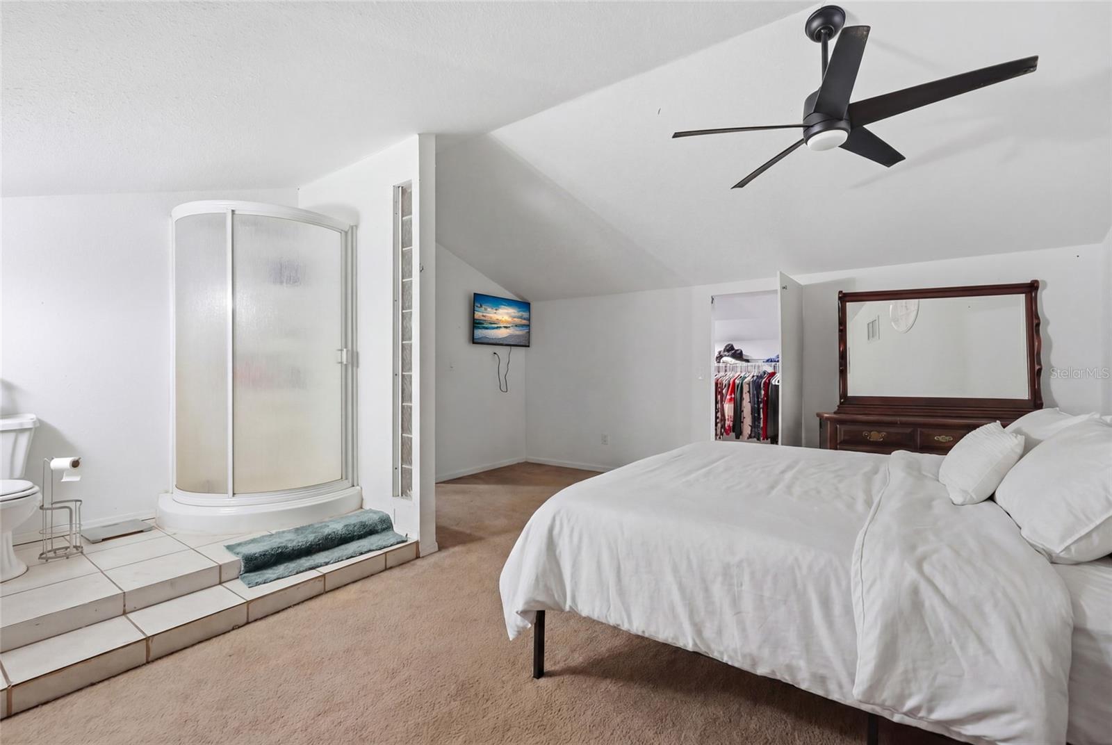 401 SE FALCON RD, BRANFORD, FL, 32008