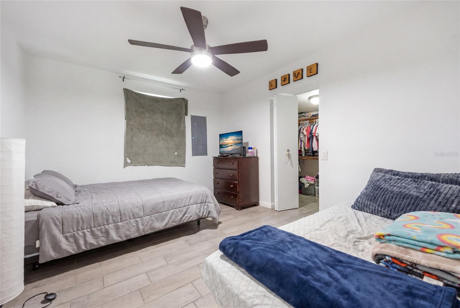 401 SE FALCON RD, BRANFORD, FL, 32008