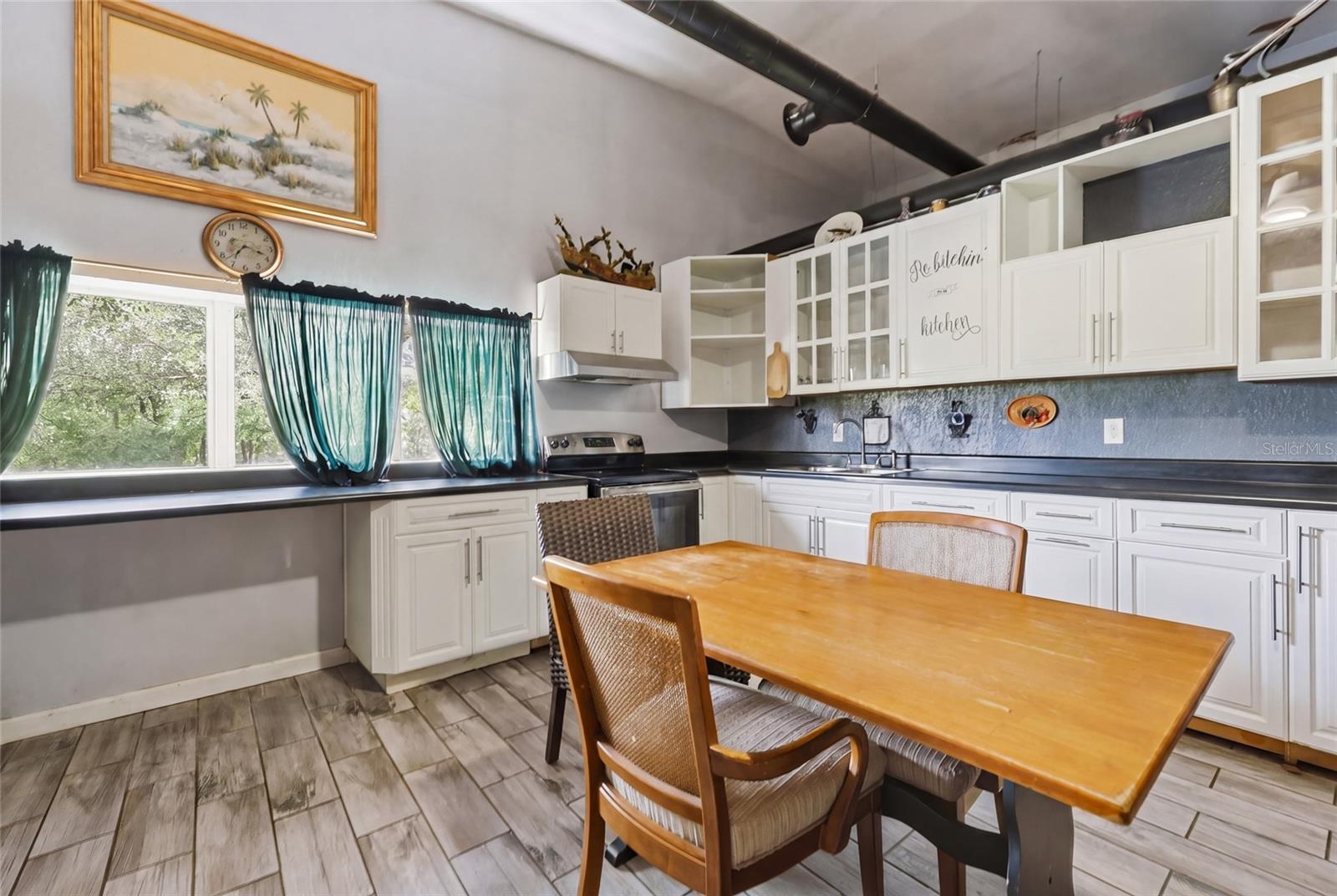 401 SE FALCON RD, BRANFORD, FL, 32008