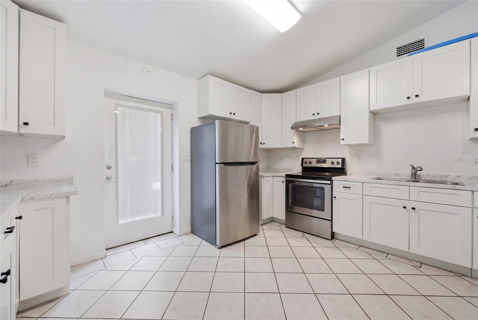 401 SE FALCON RD, BRANFORD, FL, 32008