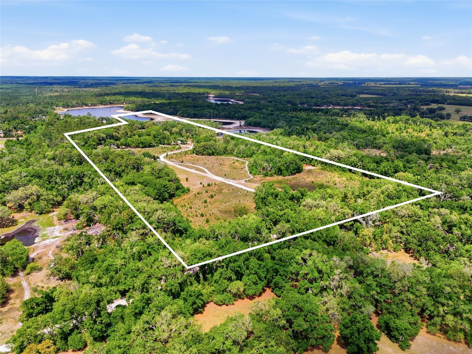 401 SE FALCON RD, BRANFORD, FL, 32008