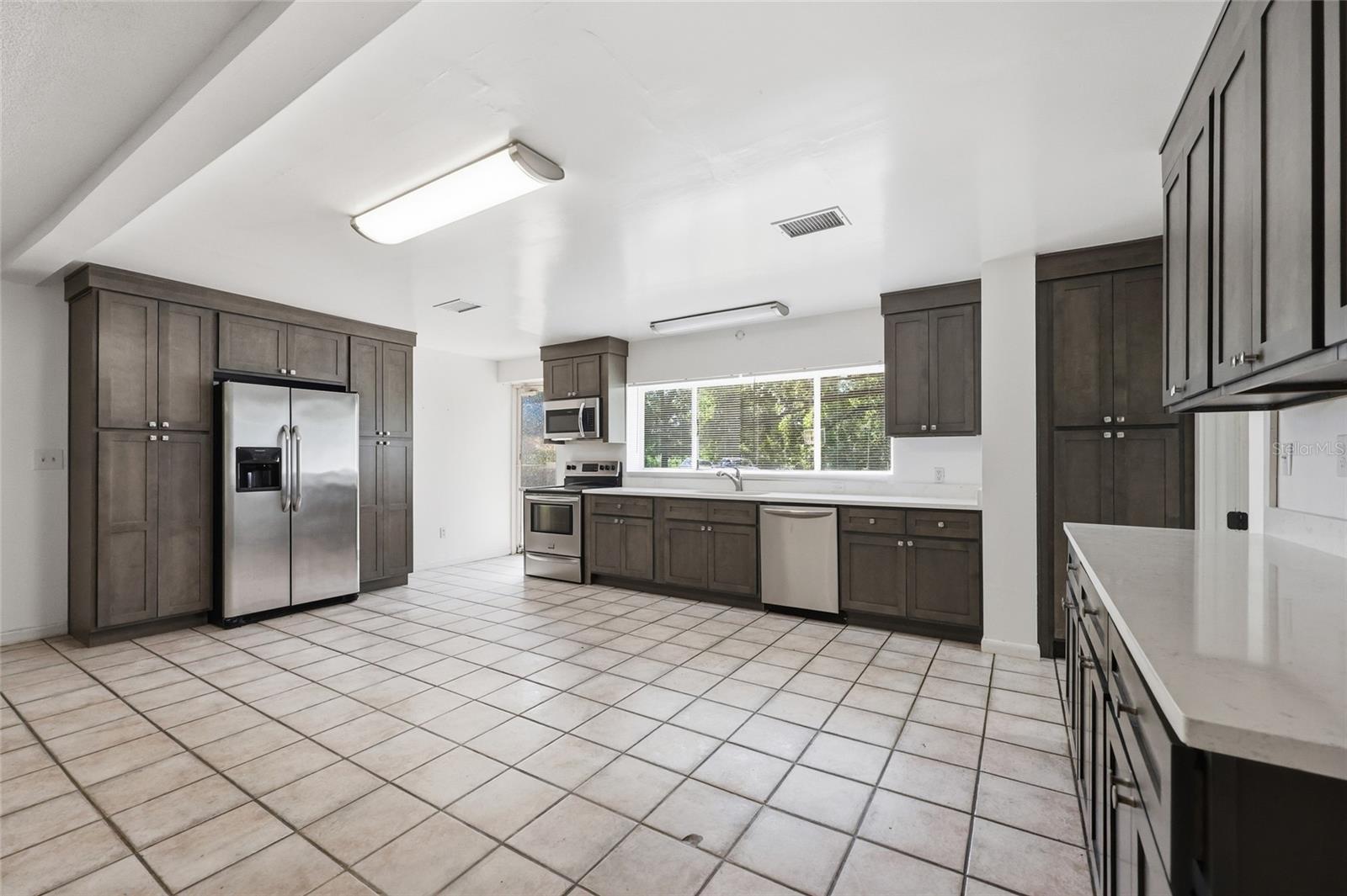 401 SE FALCON RD, BRANFORD, FL, 32008