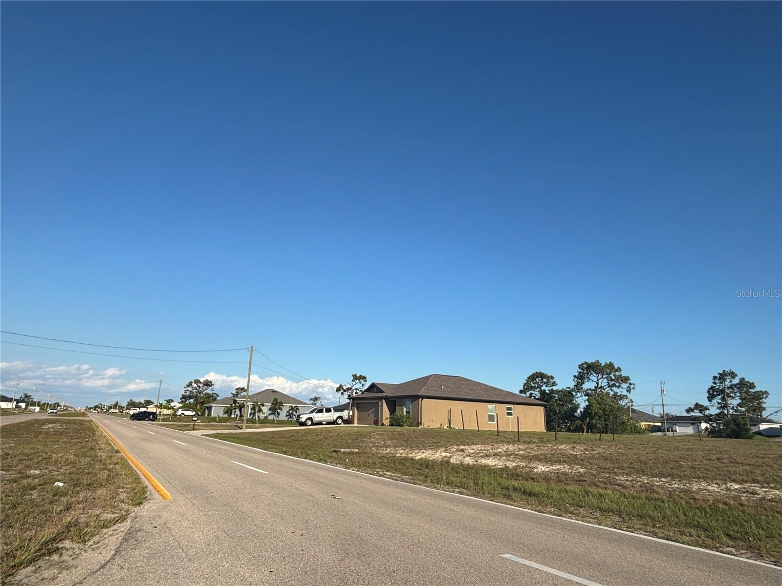 1715 DIPLOMAT PKWY W, CAPE CORAL, FL, 33993