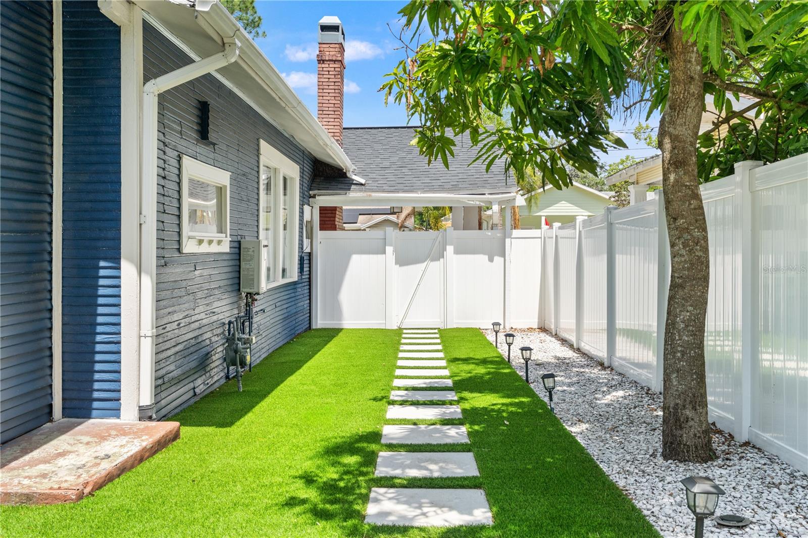 324 W HAYA ST, TAMPA, FL, 33603