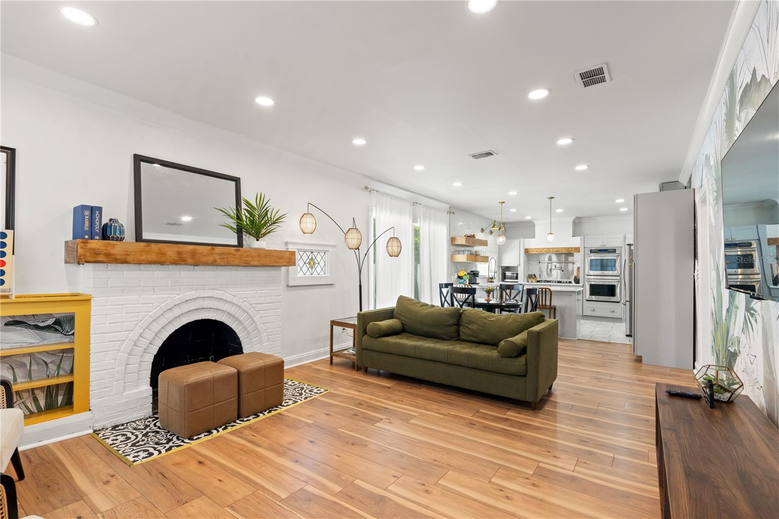 324 W HAYA ST, TAMPA, FL, 33603