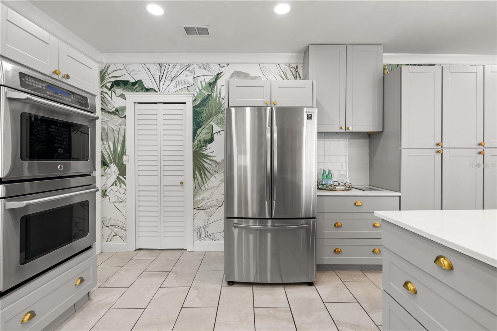 324 W HAYA ST, TAMPA, FL, 33603