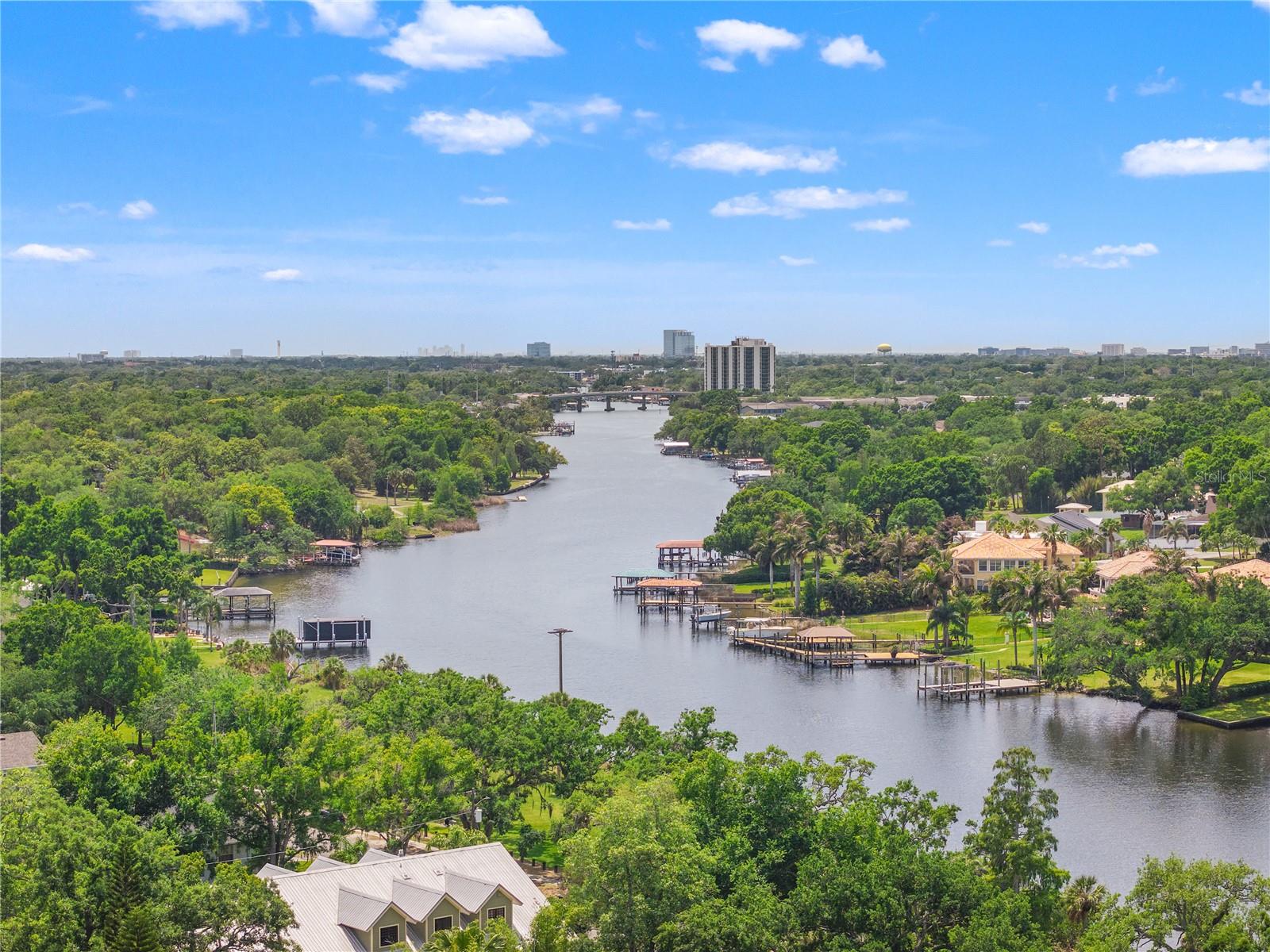 324 W HAYA ST, TAMPA, FL, 33603