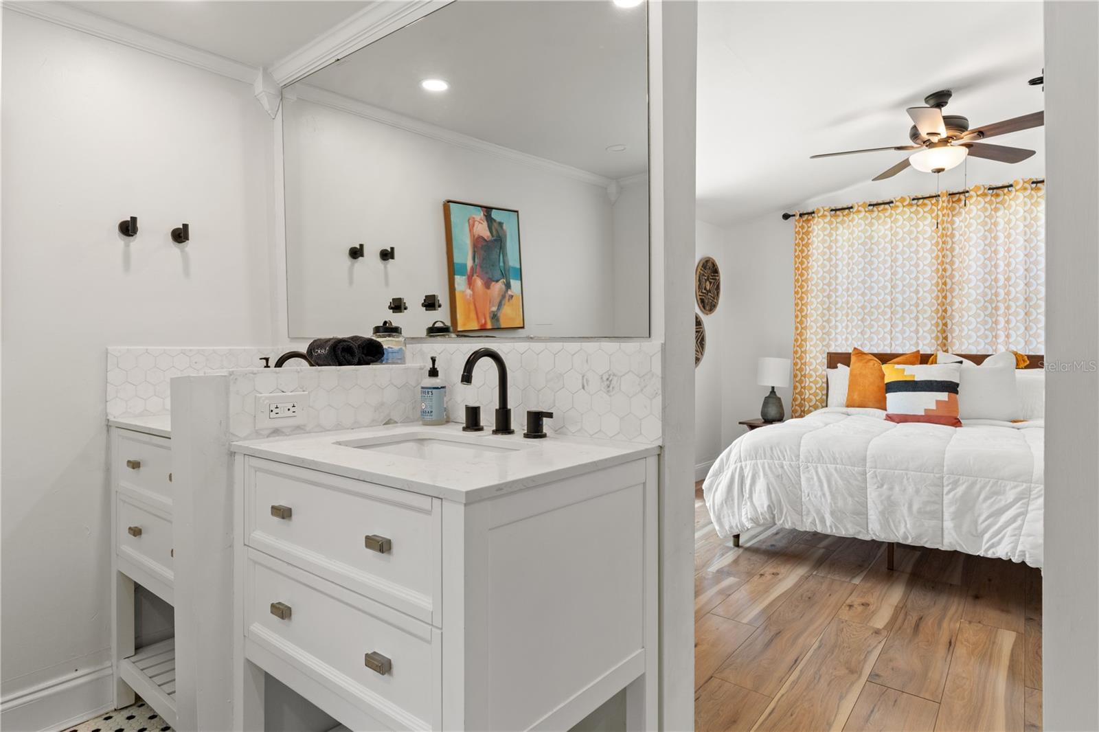 324 W HAYA ST, TAMPA, FL, 33603