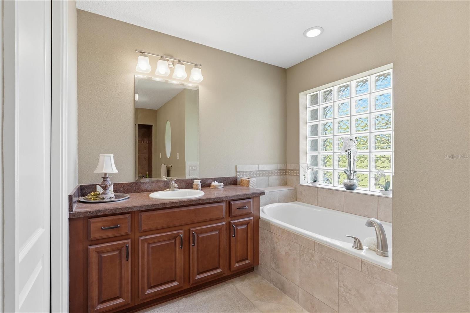 12764 COUNTY ROAD 223, OXFORD, FL, 34484