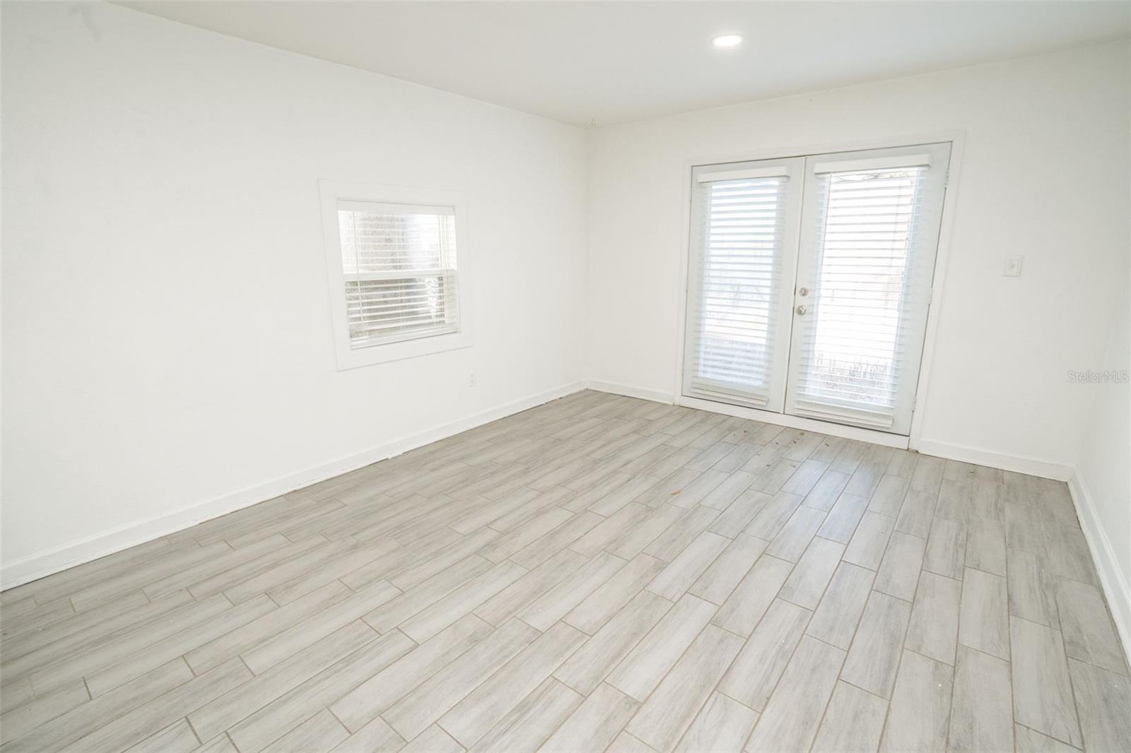 1007 E 32ND AVE #1/2, TAMPA, FL, 33603