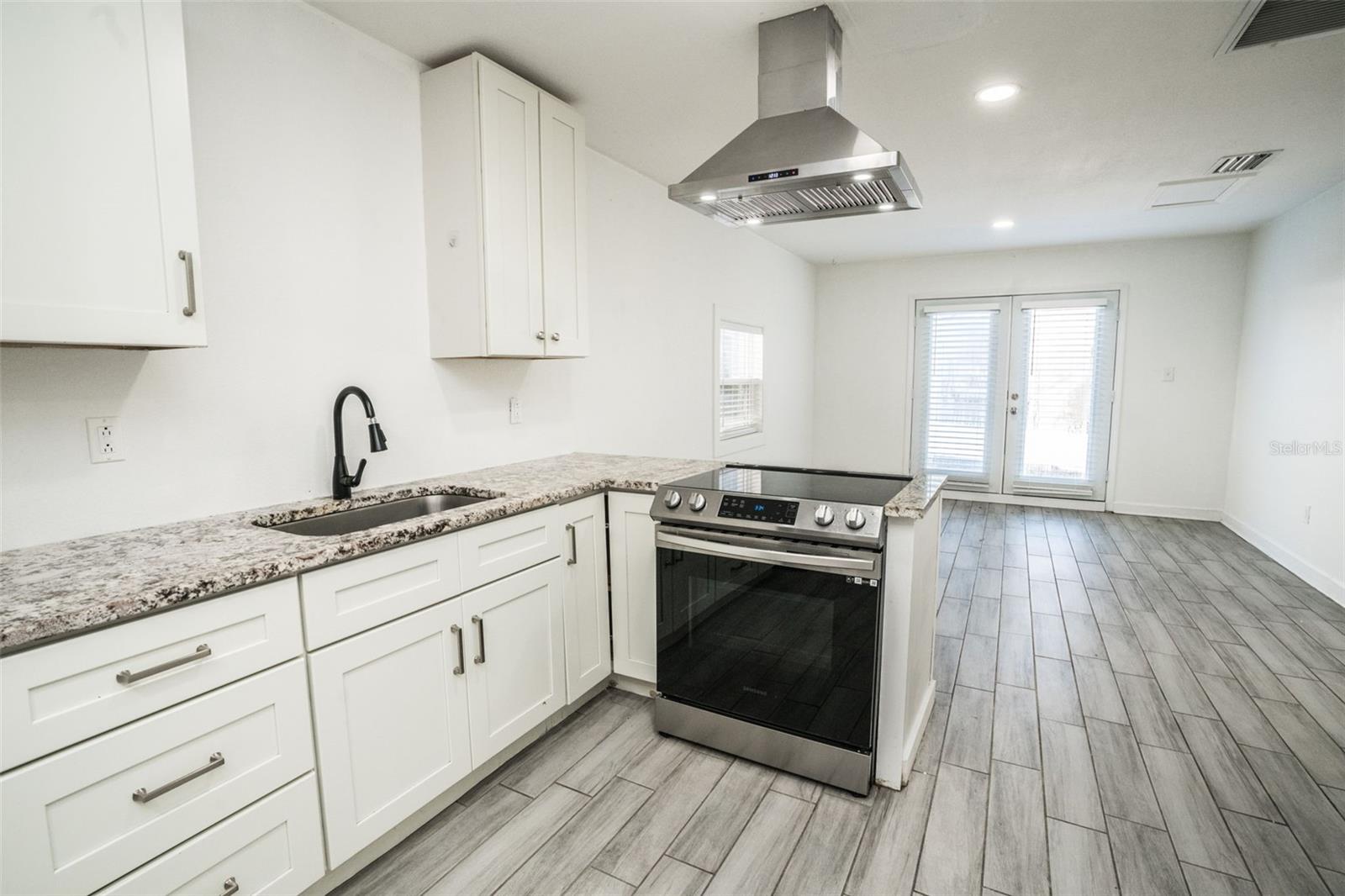 1007 E 32ND AVE #1/2, TAMPA, FL, 33603