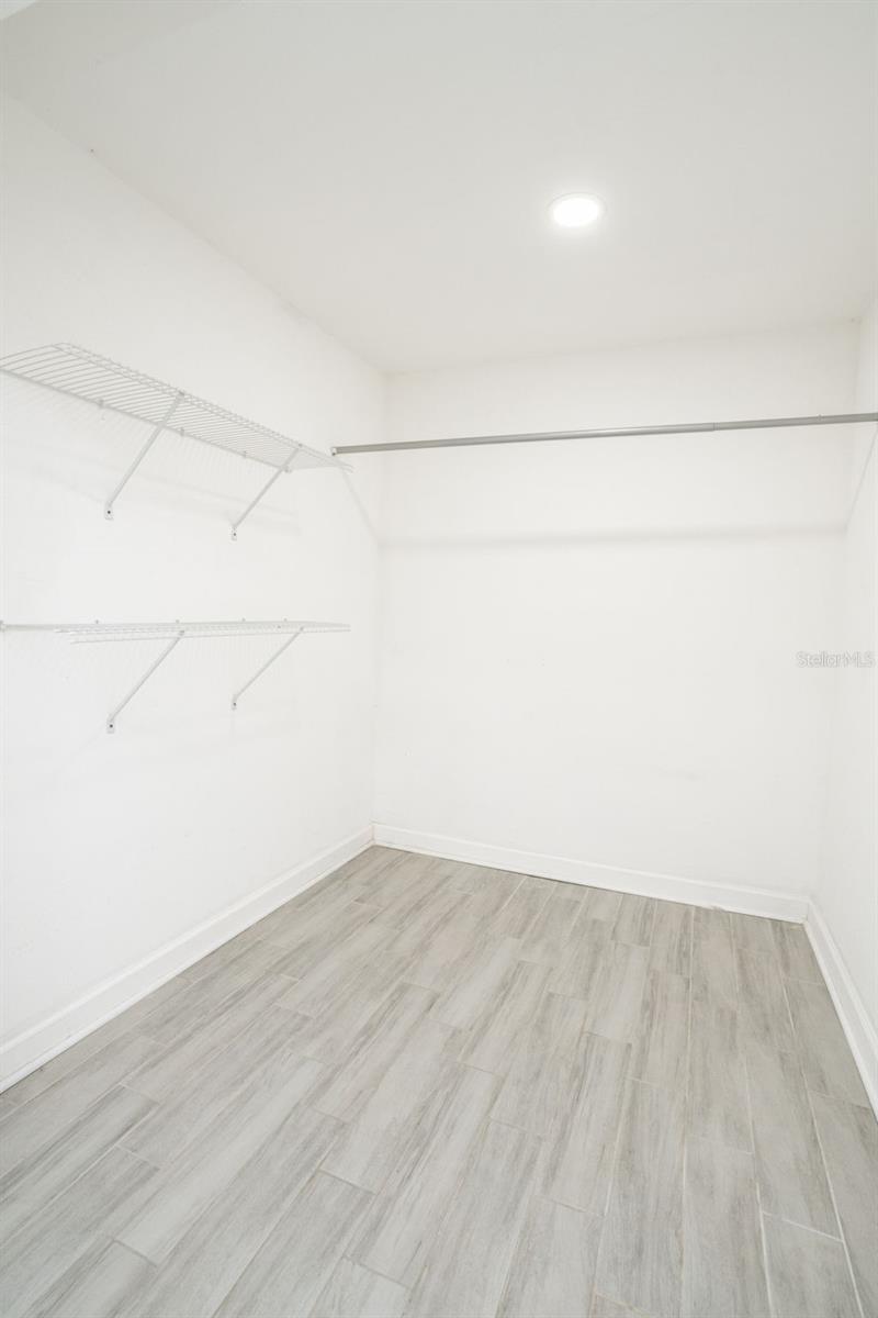 1007 E 32ND AVE #1/2, TAMPA, FL, 33603