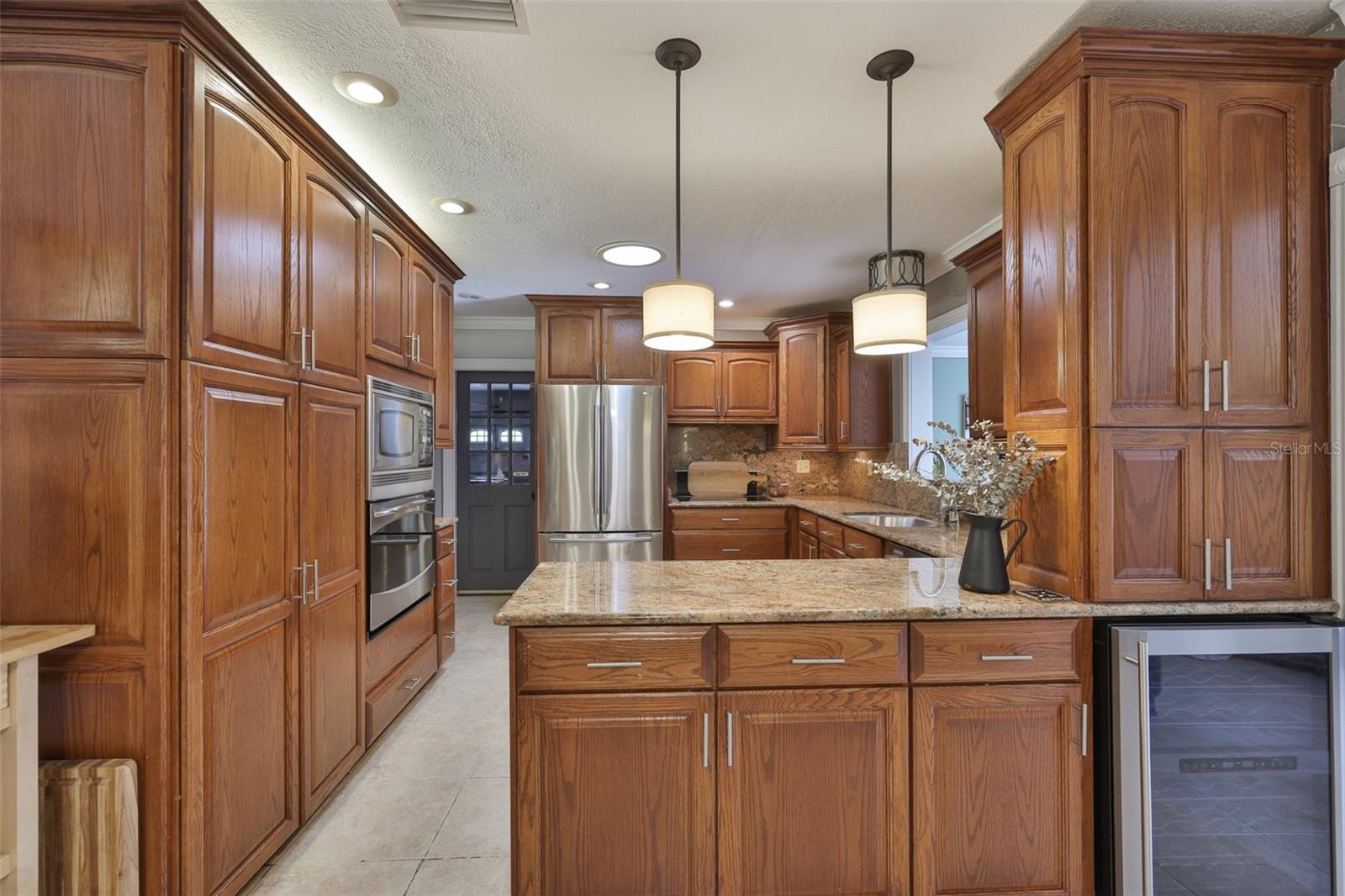 1311 ESTATEWOOD DR, BRANDON, FL, 33510