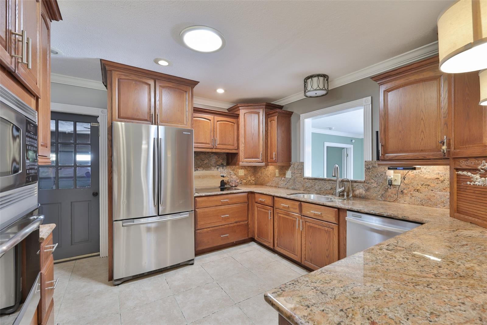 1311 ESTATEWOOD DR, BRANDON, FL, 33510