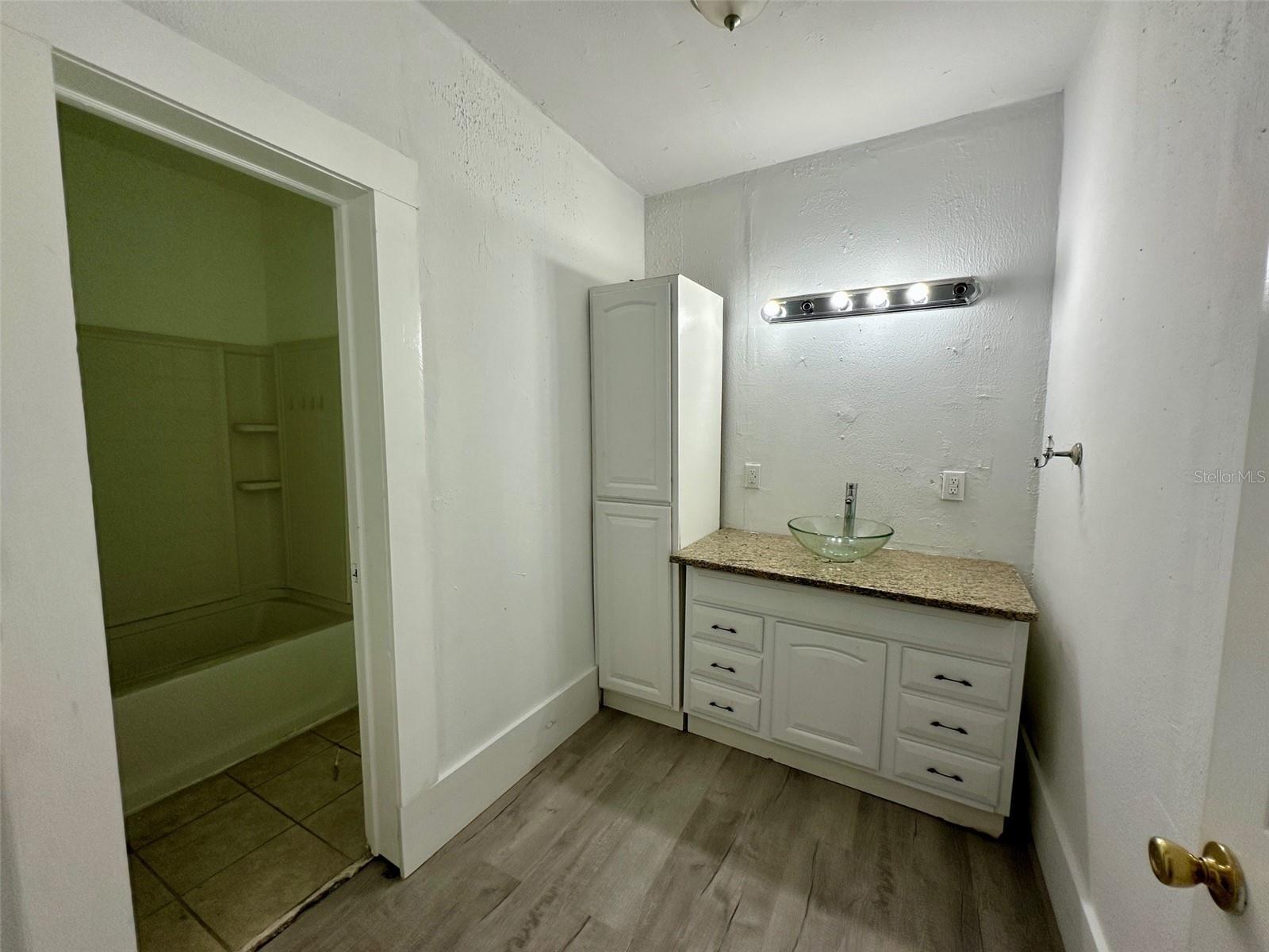 611 SANFORD AVE, SANFORD, FL, 32771