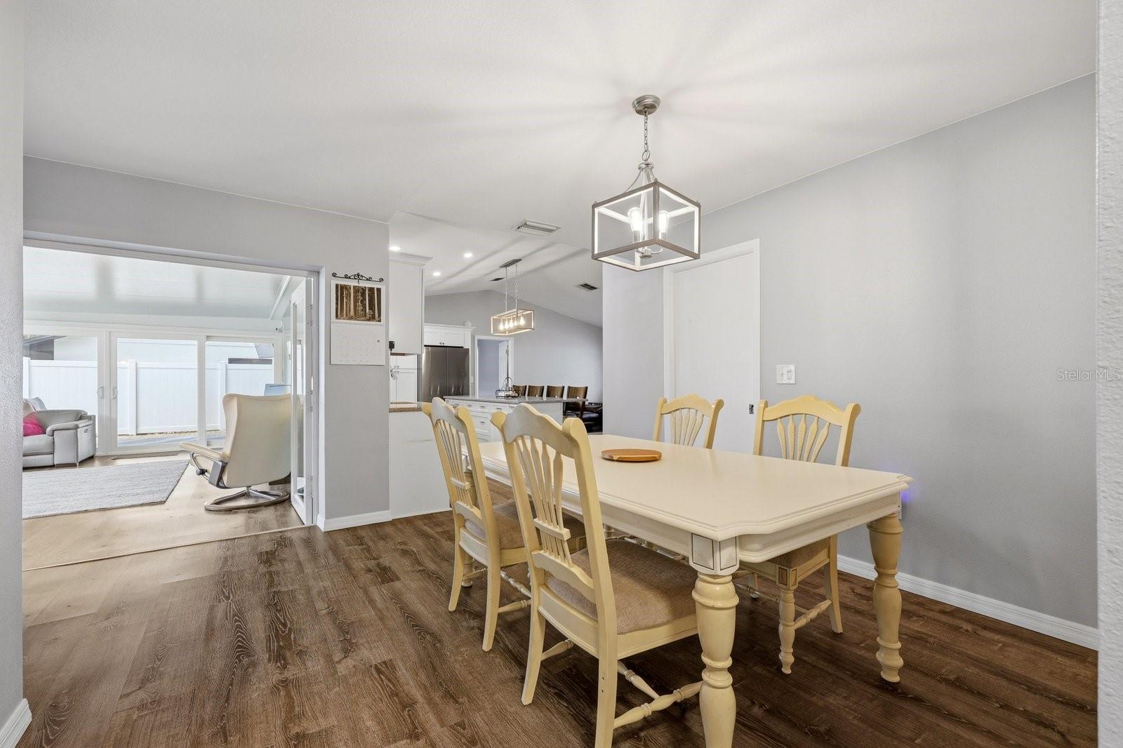 221 ARBOR DR W, PALM HARBOR, FL, 34683