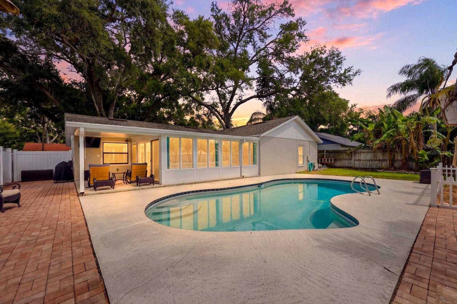 221 ARBOR DR W, PALM HARBOR, FL, 34683