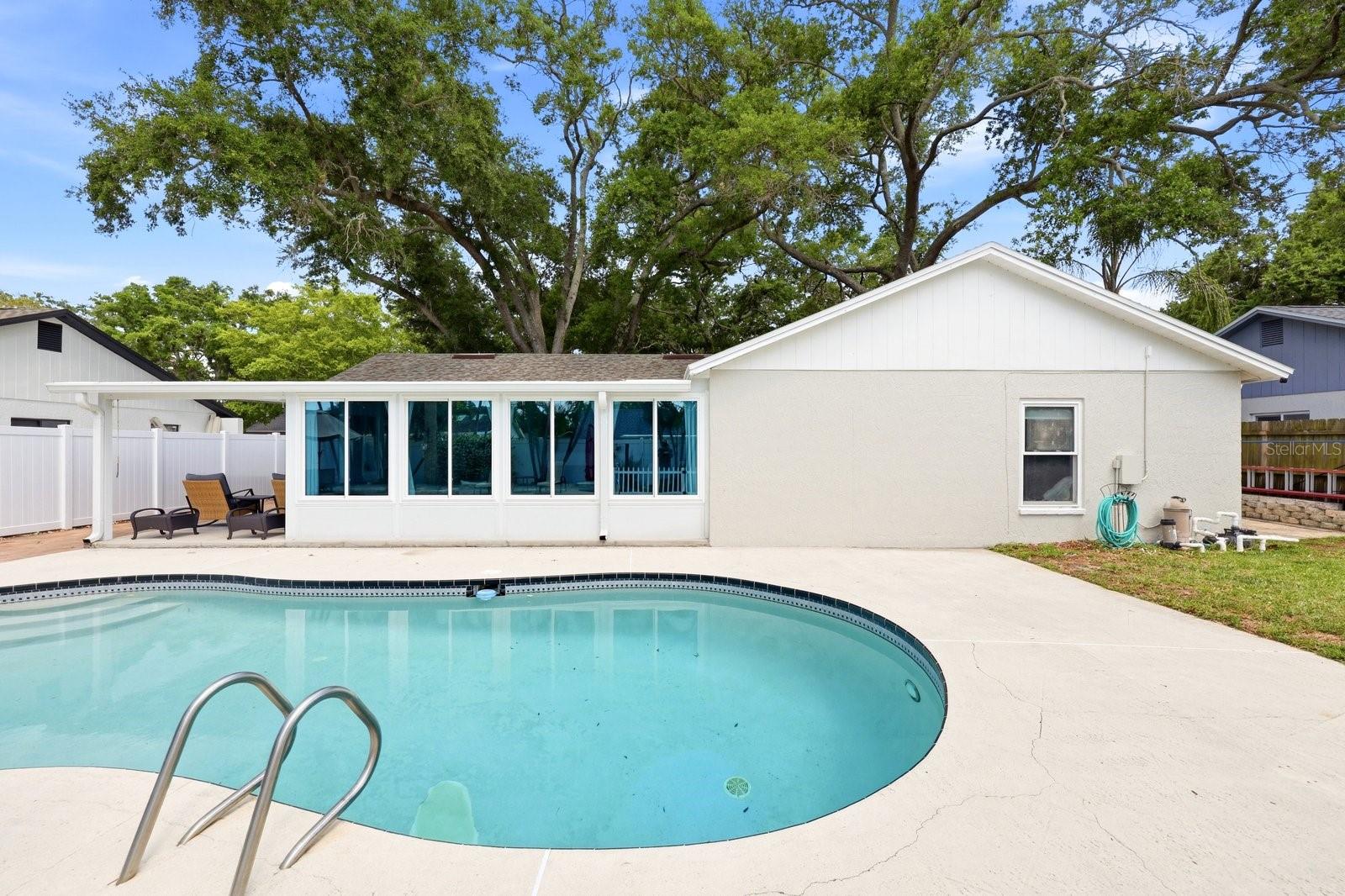 221 ARBOR DR W, PALM HARBOR, FL, 34683