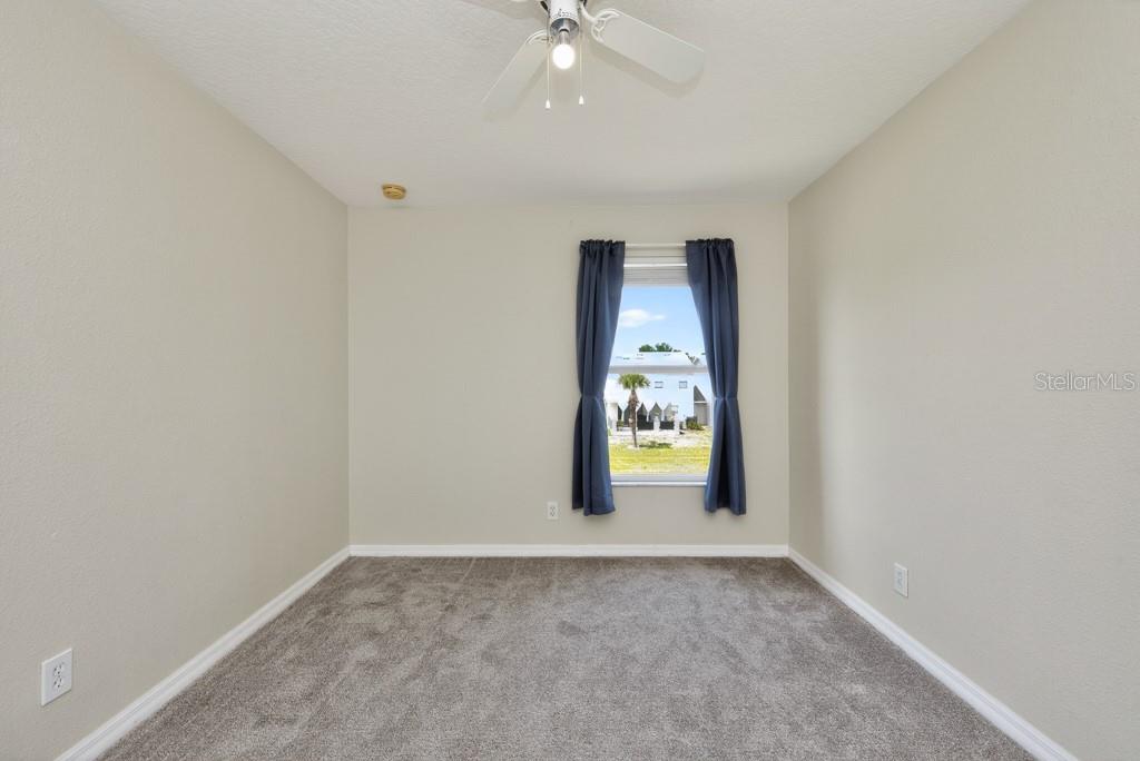 1063 PASEO DEL RIO NE, ST PETERSBURG, FL, 33702