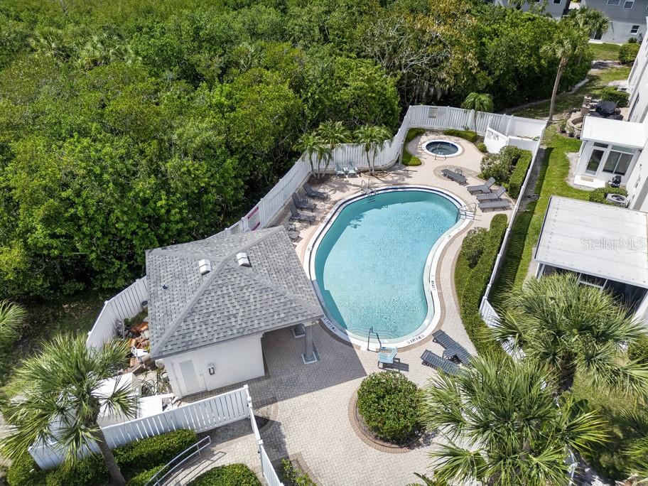 1063 PASEO DEL RIO NE, ST PETERSBURG, FL, 33702