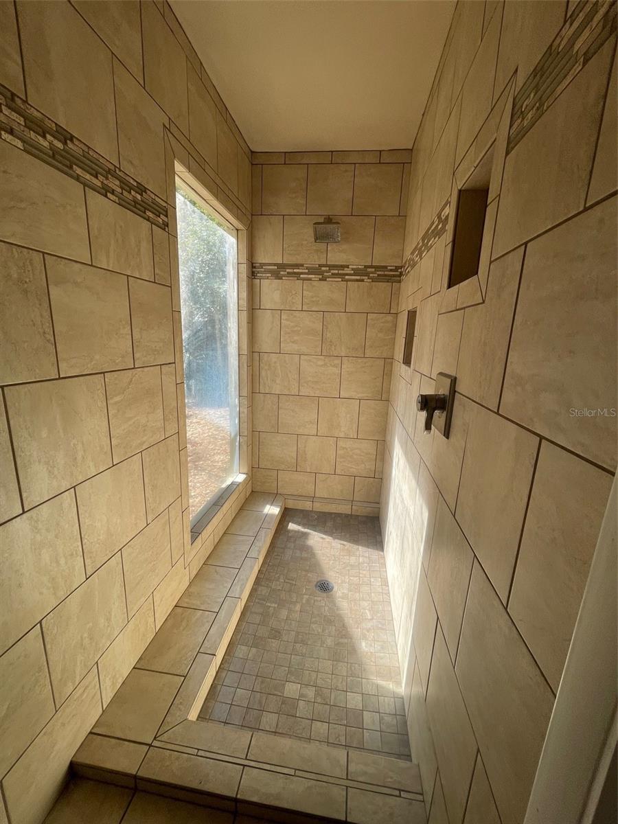 2001 NW 15TH AVE, GAINESVILLE, FL, 32605