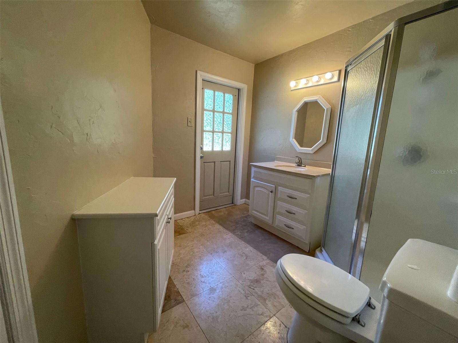 2001 NW 15TH AVE, GAINESVILLE, FL, 32605