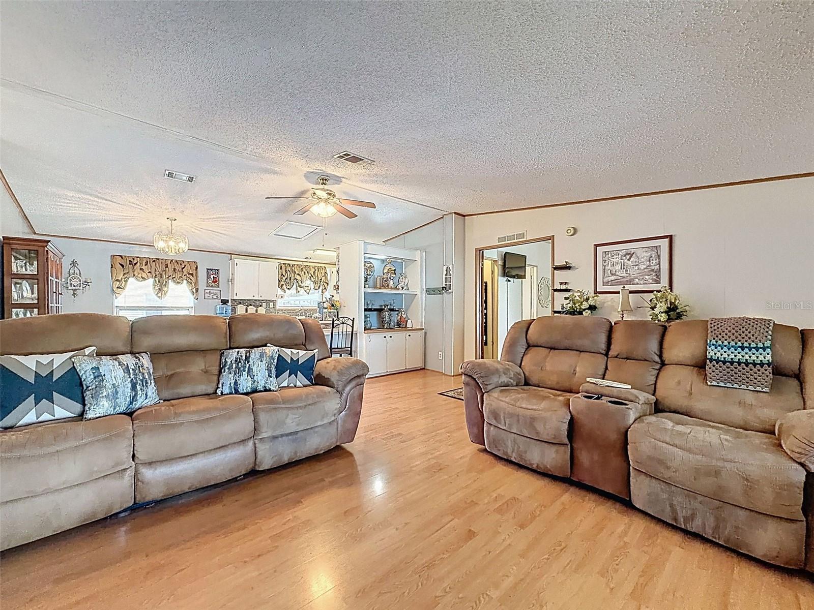 1717 FOX HILL DR, LAKELAND, FL, 33810