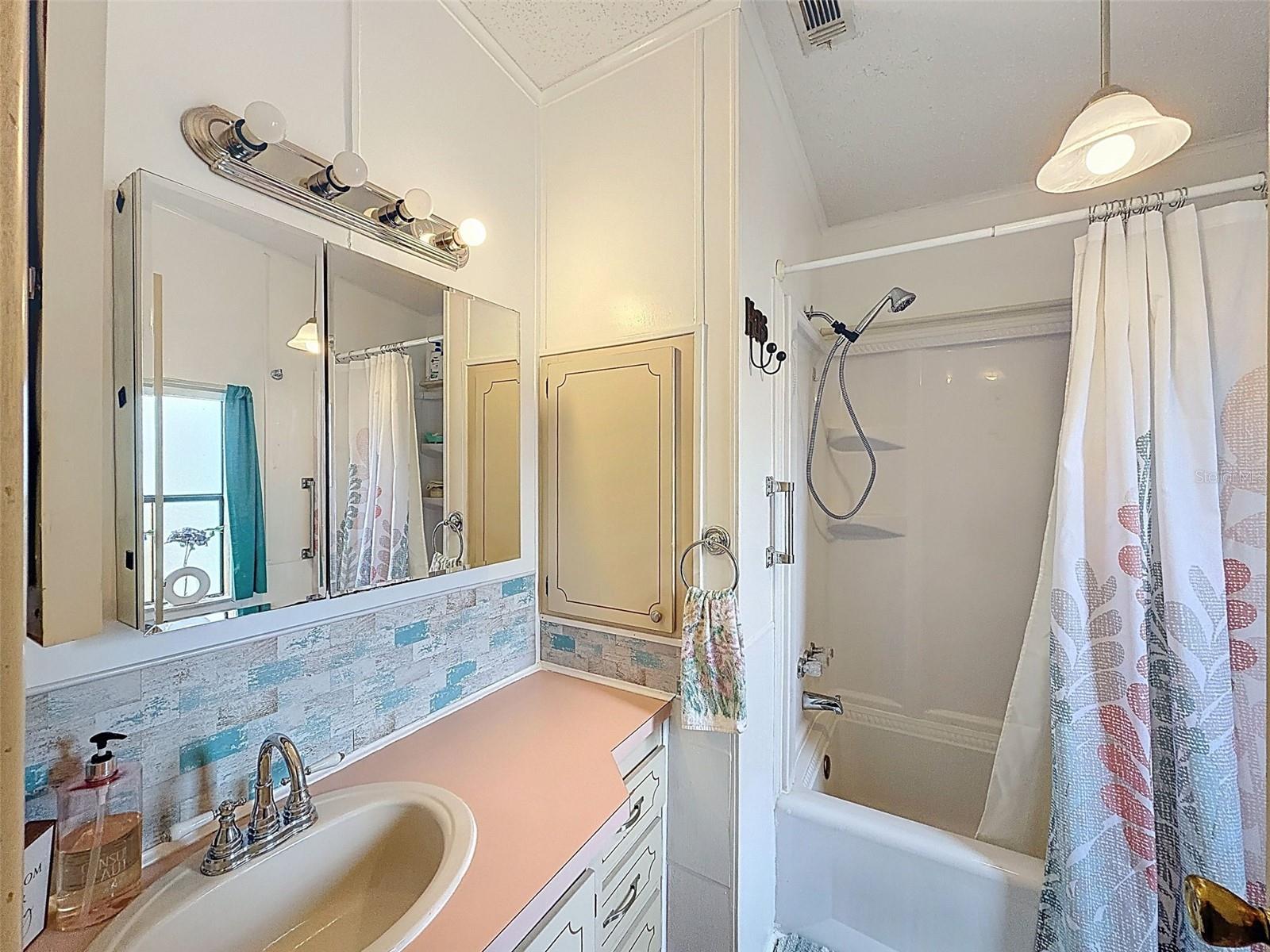 1717 FOX HILL DR, LAKELAND, FL, 33810