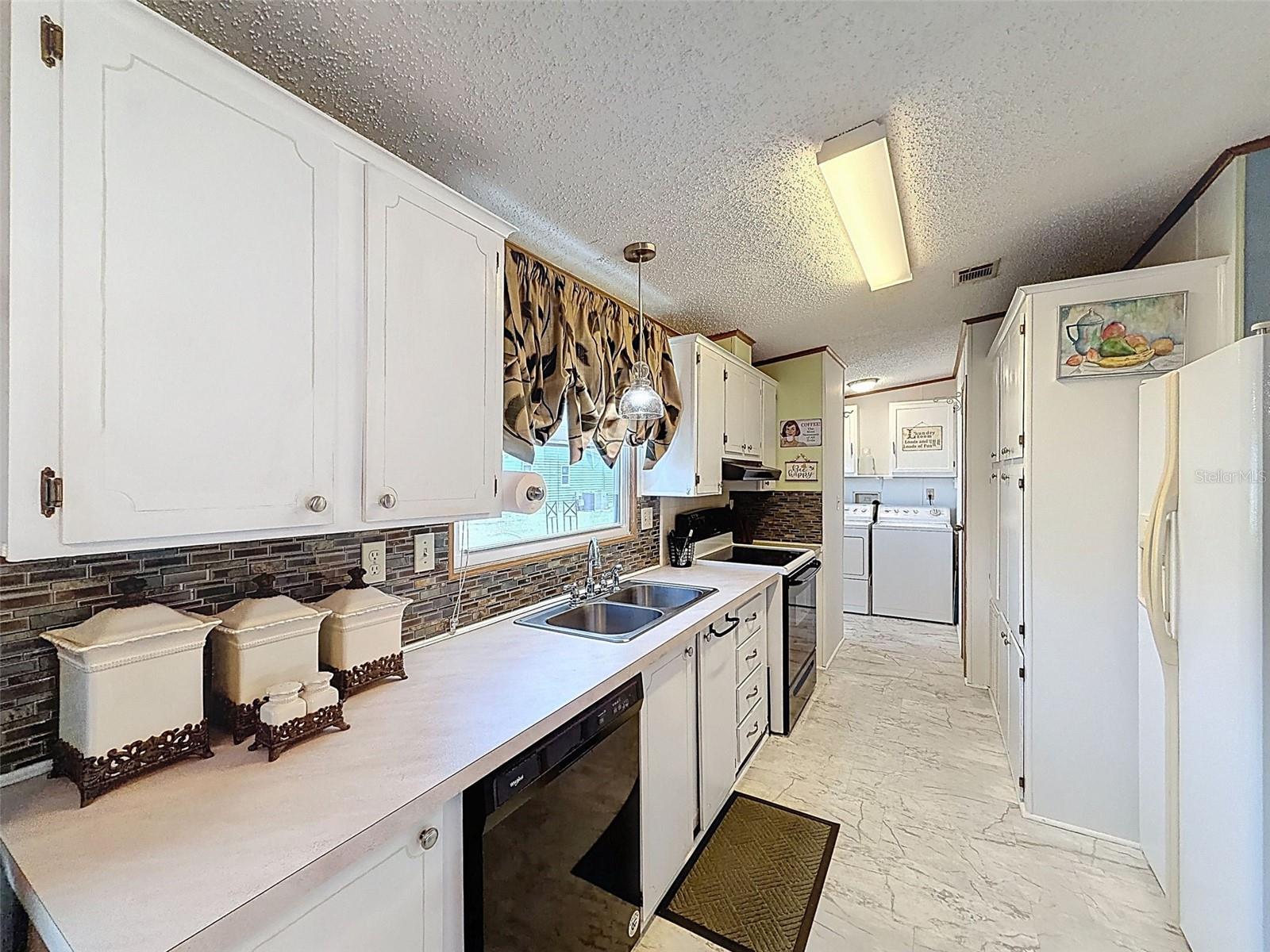 1717 FOX HILL DR, LAKELAND, FL, 33810