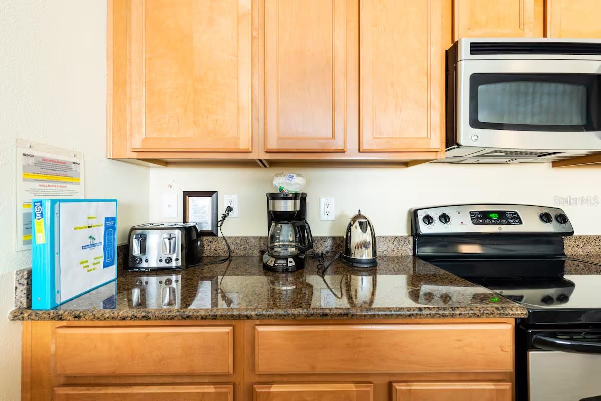 8977 COCO PALM RD, KISSIMMEE, FL, 34747