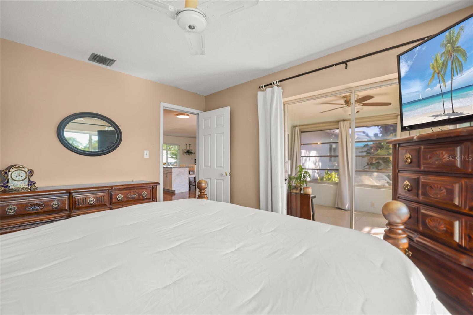 1218 LAZY LAKE RD E, DUNEDIN, FL, 34698