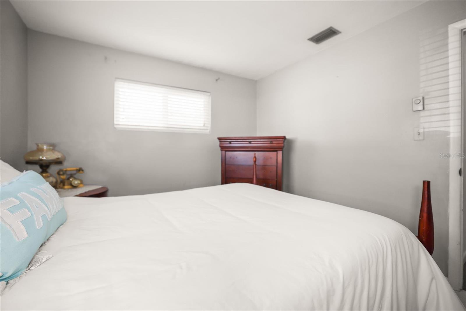 1218 LAZY LAKE RD E, DUNEDIN, FL, 34698