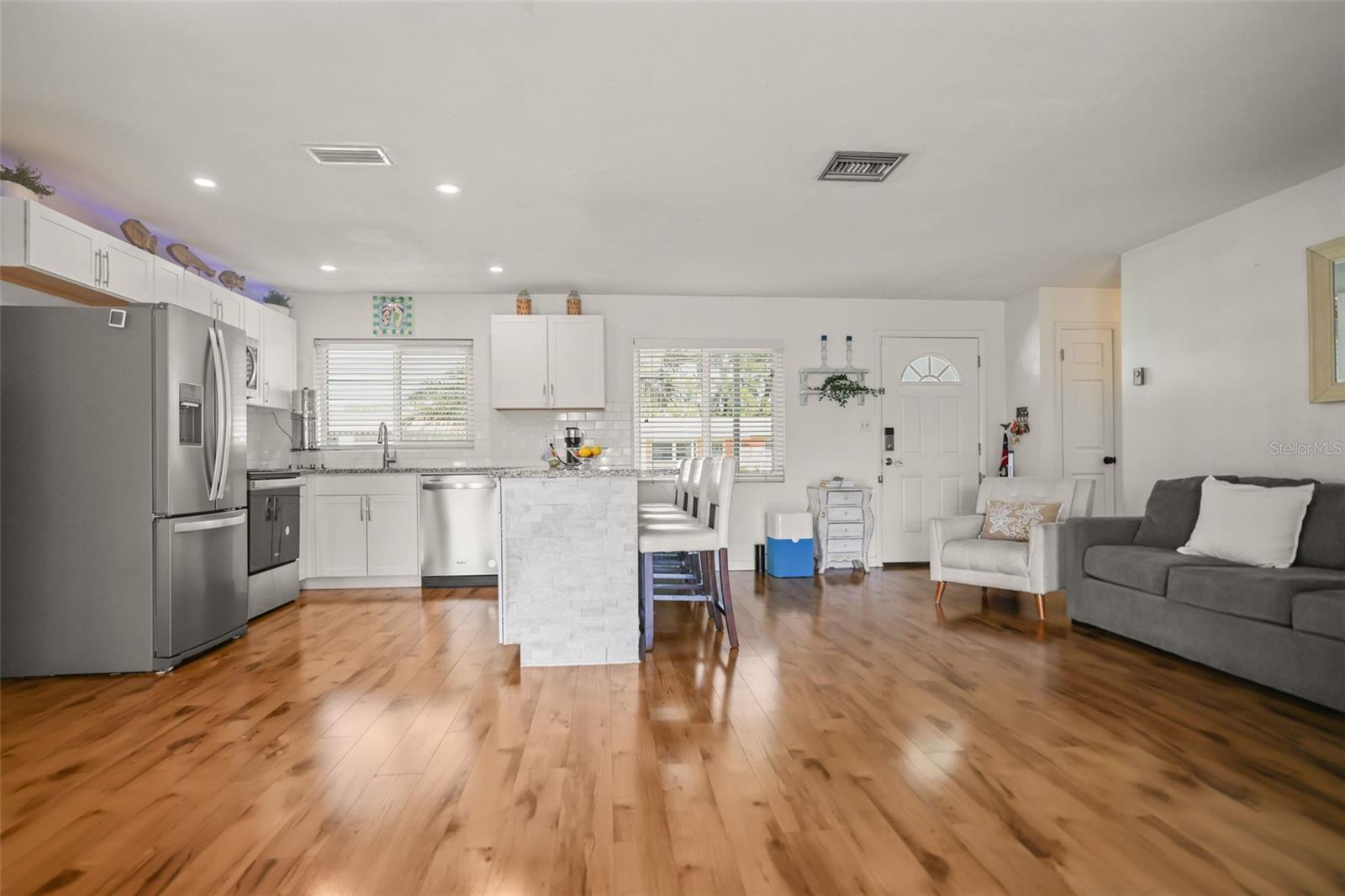 1218 LAZY LAKE RD E, DUNEDIN, FL, 34698