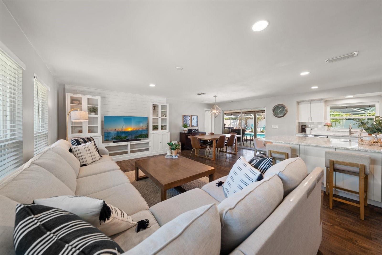 1049 MCCARTY ST, DUNEDIN, FL, 34698